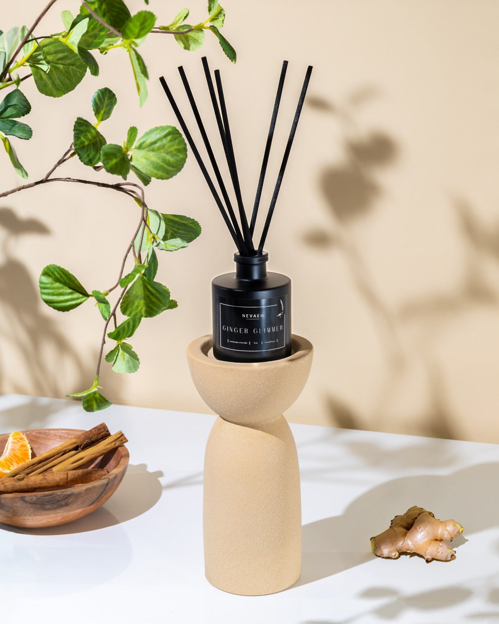 Noir and Blanc Collection - Ginger Glimmer (seasonal)