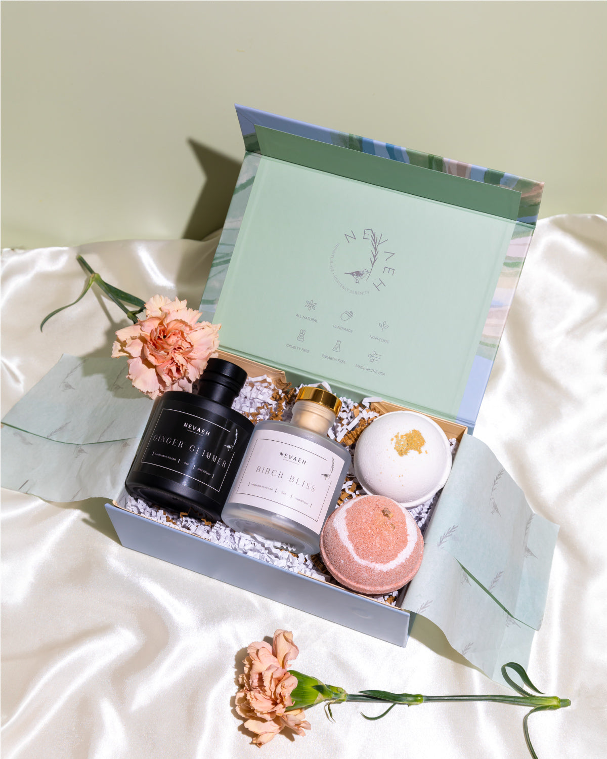 Gift Set - Middle Box (2 Bath Bombs + 2 Reed Diffusers)